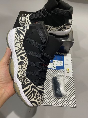 Tênis Nike Air Jordan 11 Retro Concord