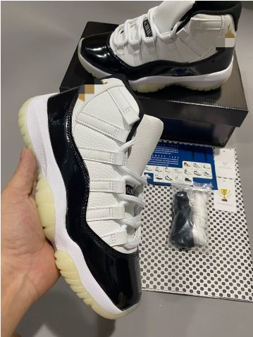 Tênis Nike Air Jordan 11 Retro Concord